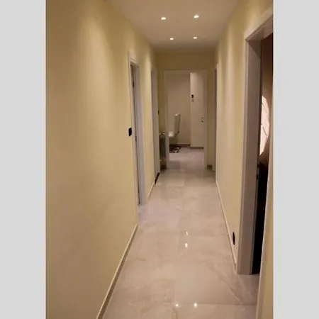 Lungo Il Canale - Via Trento - 6 Persone Triest