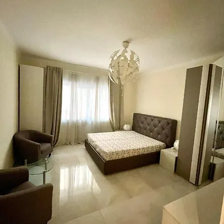 Apartment Lungo Il Canale - Via Trento - 6 Persone Triest