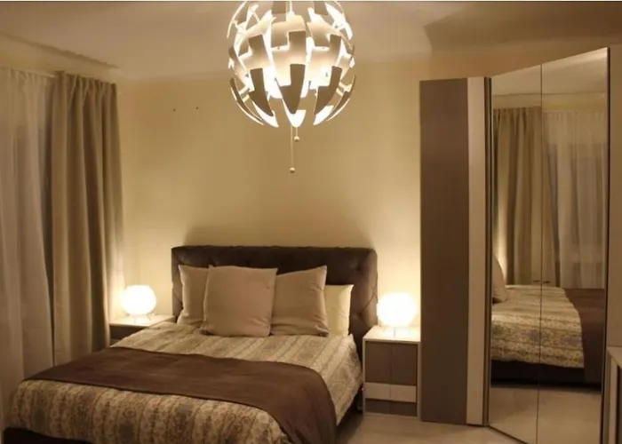 Lungo Il Canale - Via Trento - 6 Persone * Triëst