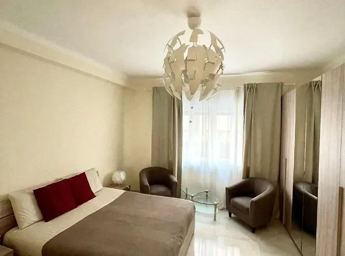 Lungo Il Canale - Via Trento - 6 Persone * Triëst