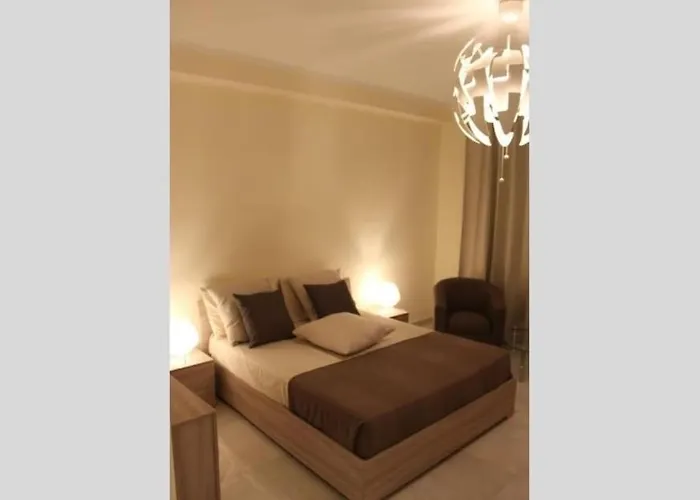 Lungo Il Canale - Via Trento - 6 Persone Triëst